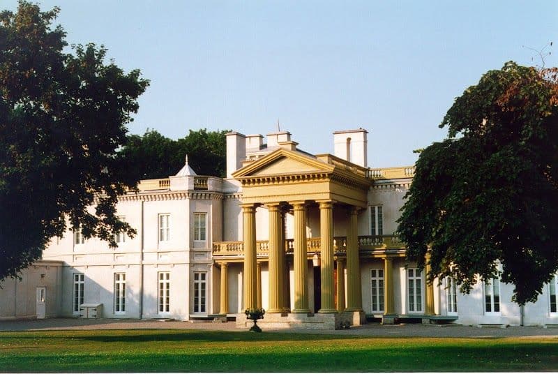 Dundurn Castle