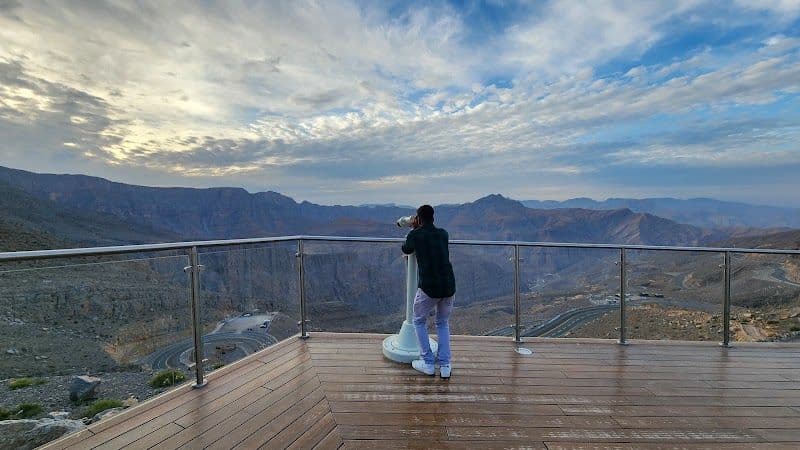 Hiking Trails and Viewing Deck Park