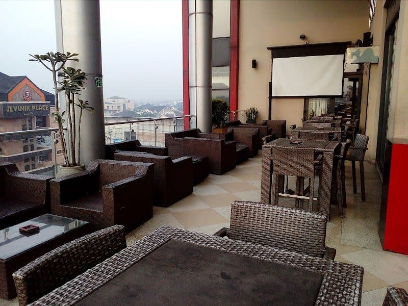 Sky Bar Rooftop Lounge