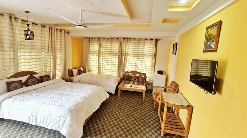 Baltistan Continental Restaurant