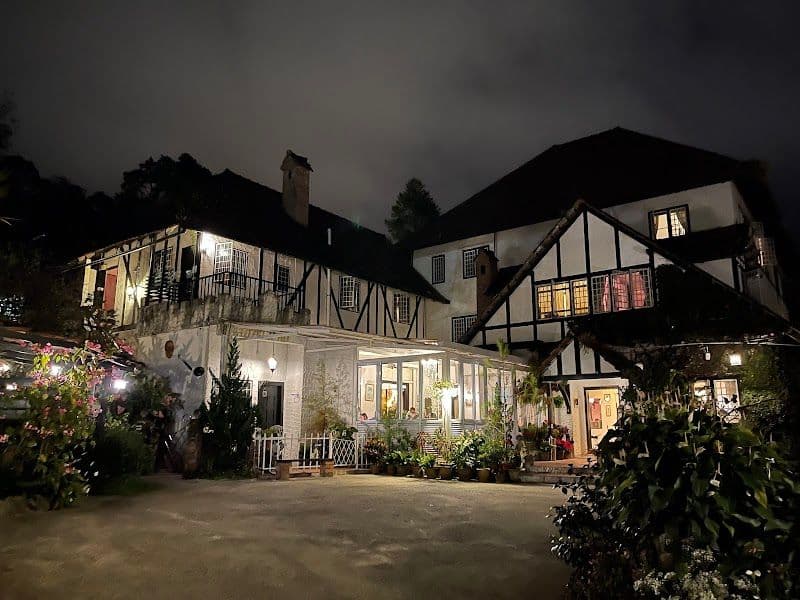 The Smokehouse Hotel & Restaurant