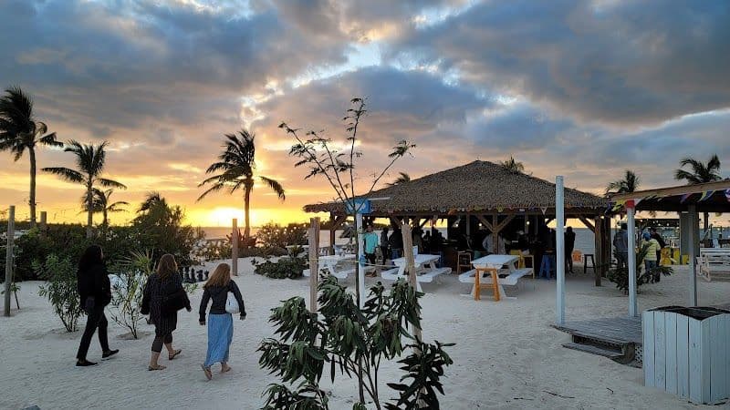 Grabbers Bar & Grill