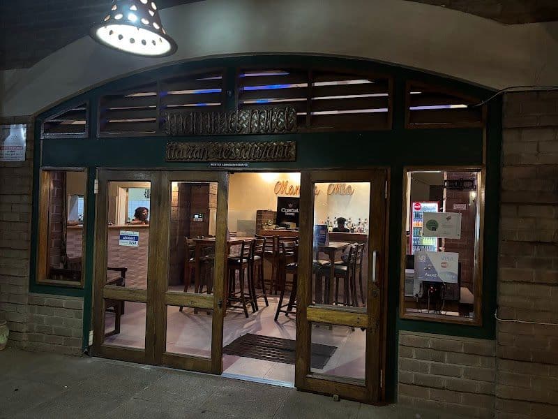 Mamma Mia Restaurant