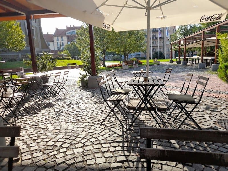 Liberté Restaurant & Café