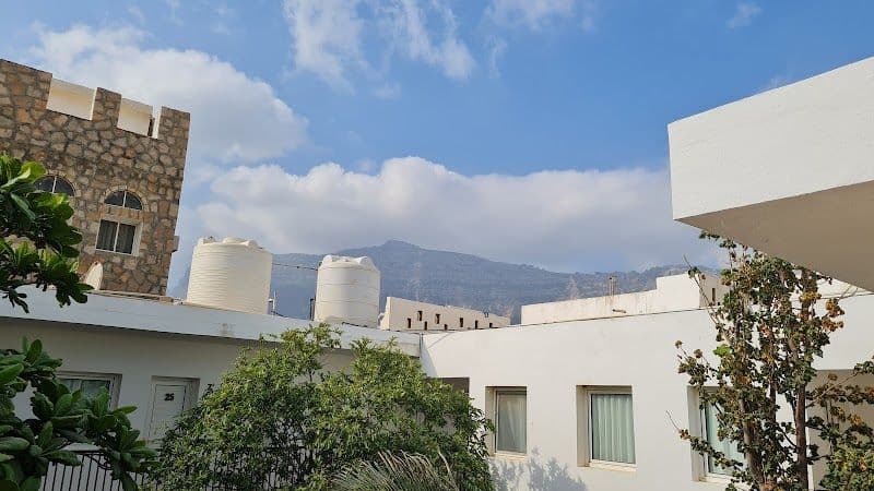 Summerland Hotel & Restaurant