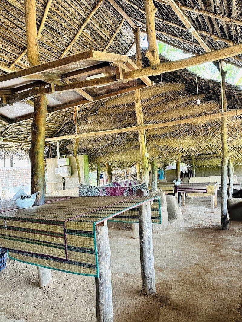 Priyamali Gedara ප්රියමාලි ගෙදර