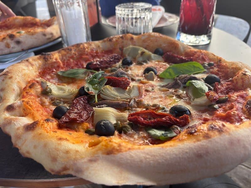 Cavalli Restaurant & Pizzeria