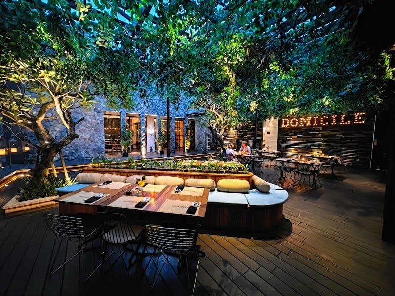 Domicile Kitchen & Lounge