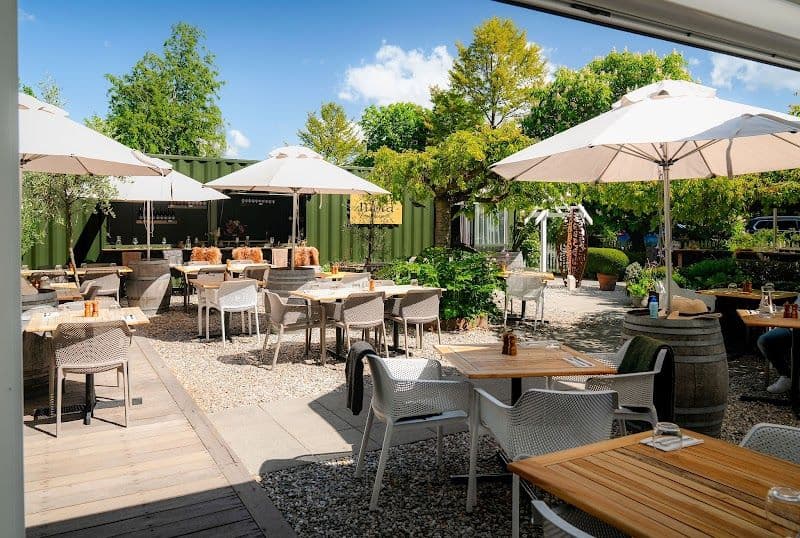 Mora Wines & Artisan Kitchen - Lake Hayes Estate - New Zealand - Booked ai