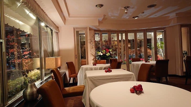 Moliere - Sapporo - Japan - Booked ai