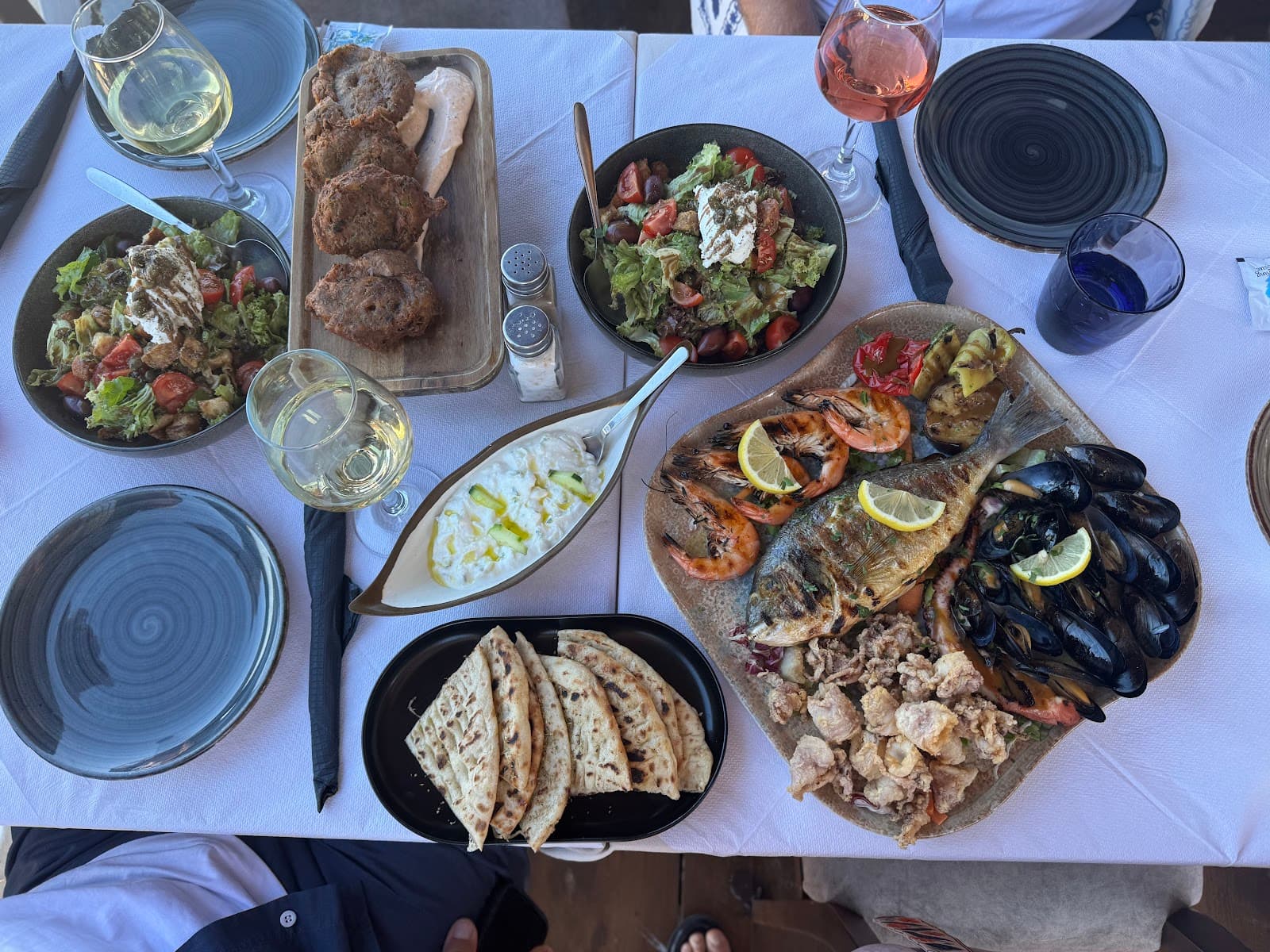 Triana Tavern - Santorini - Greece