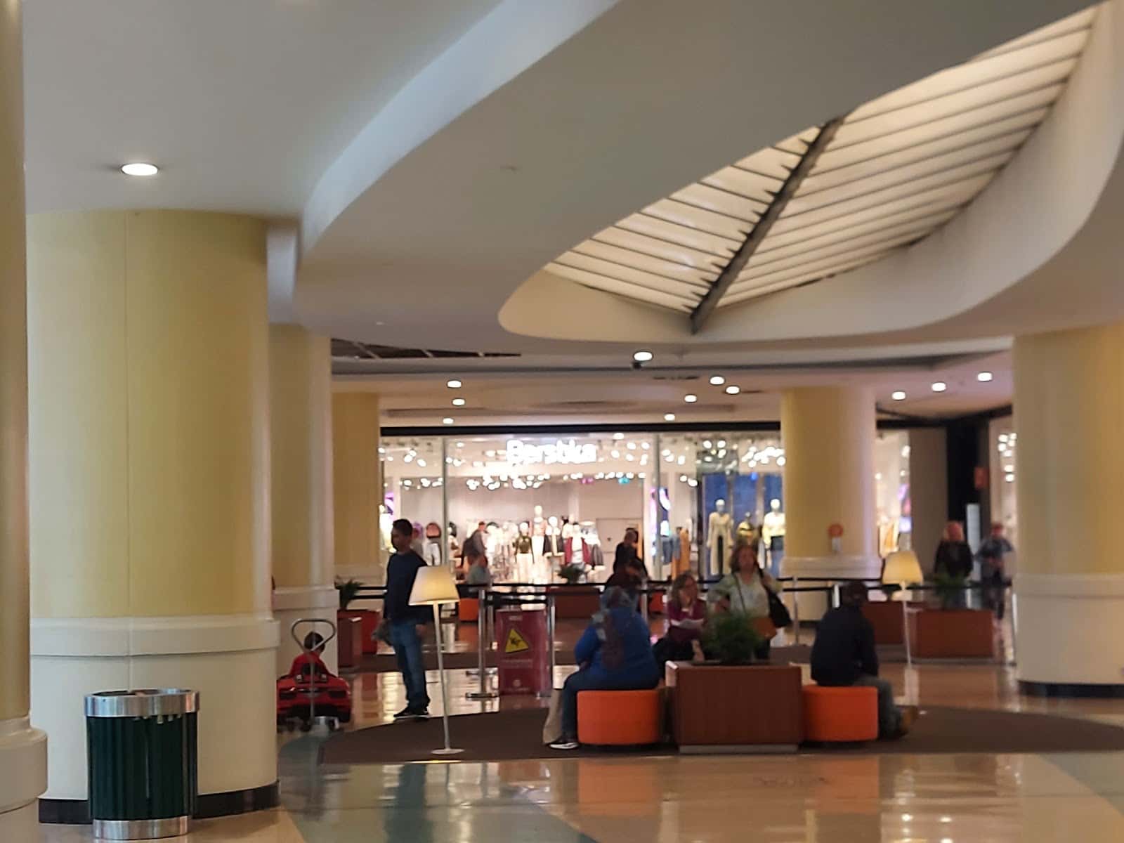 Colombo Shopping Centre