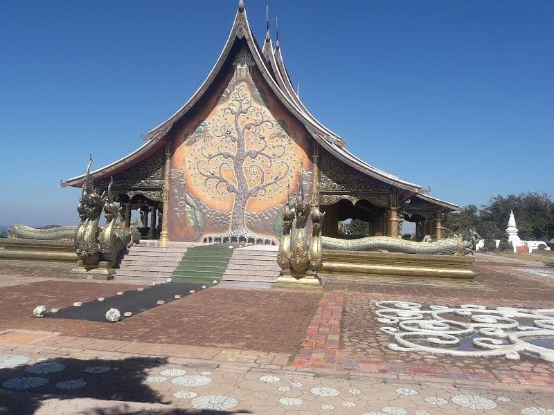 Ubon Ratchathani Travel Guide - Top Attractions and Activities