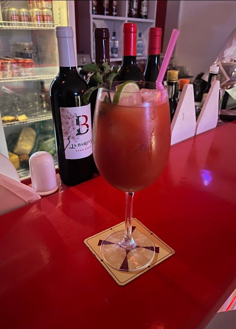 Restaurant Bar The Red Mill - Ciego de Avila - Cuba - Booked ai