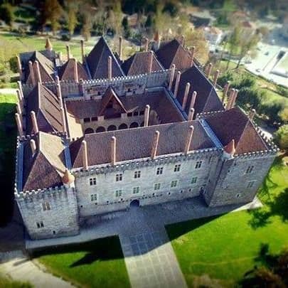 Palace Duques de Bragança - Guimaraes - Portugal - Booked ai