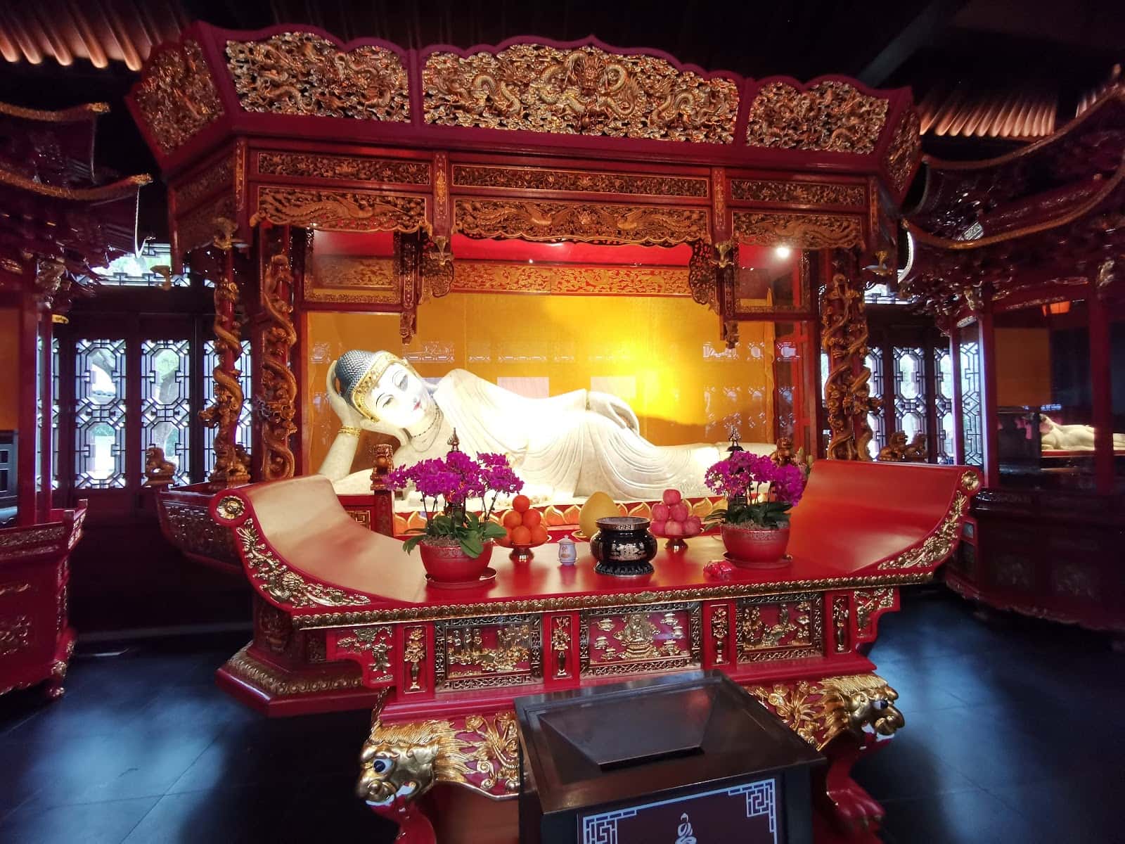 Caojiadu Flower Market