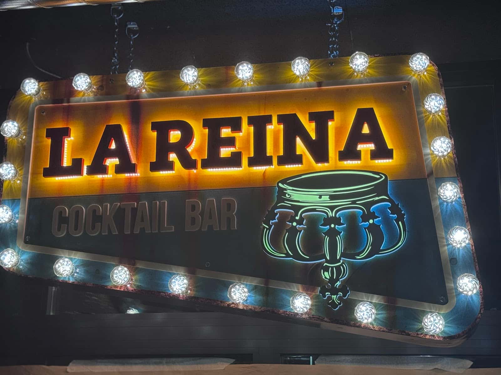 La Reina Cocktail Bar