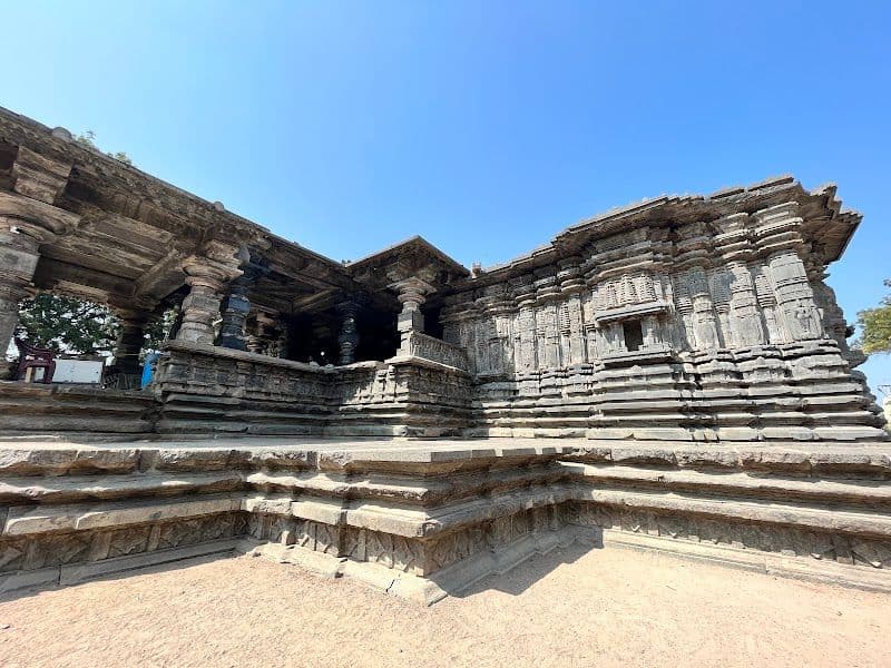 Thousand Pillar Temple - Warangal - India - Booked ai