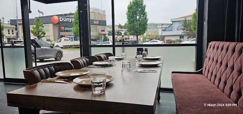 The Hunger Sakarya Hilloria Avm - Serdivan - Turkey - Booked ai