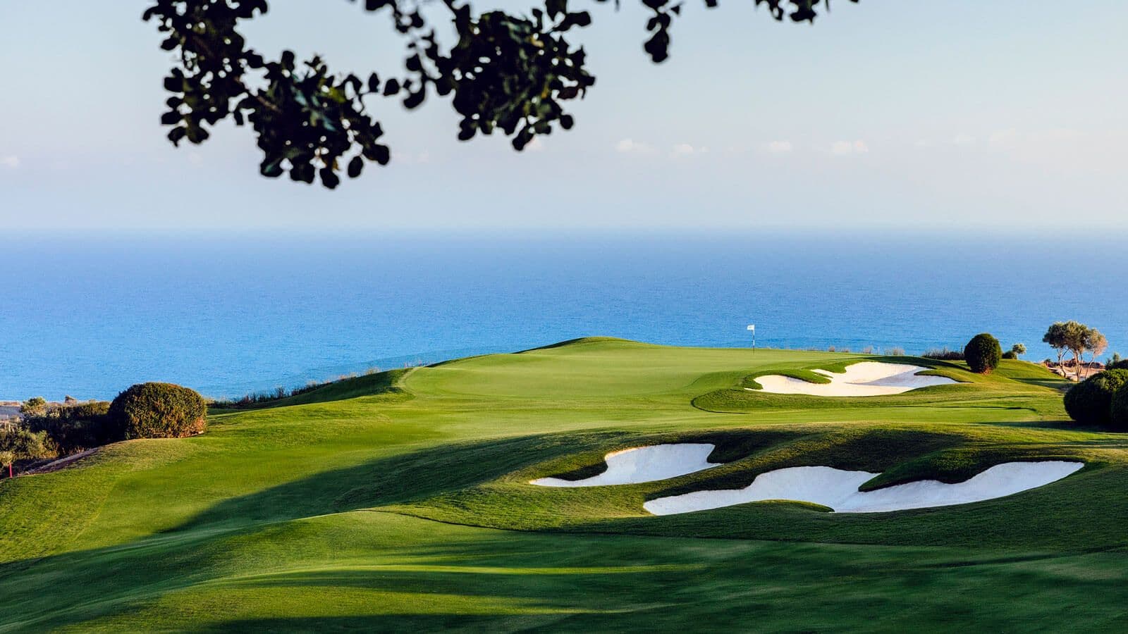Must Visit Golf Courses Around the World with AI Travel