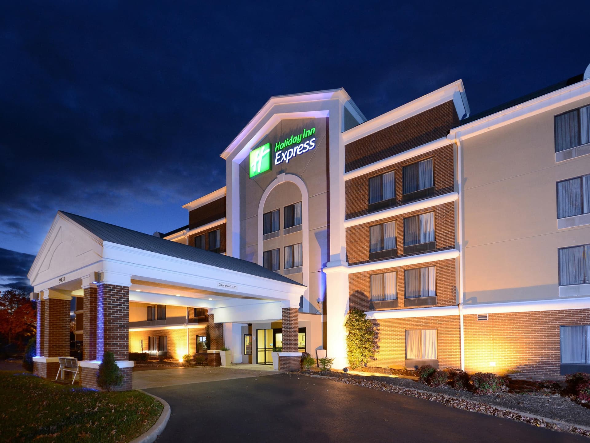 10 Tips For A Perfect Stay At Holiday Inn Richmond Downtown