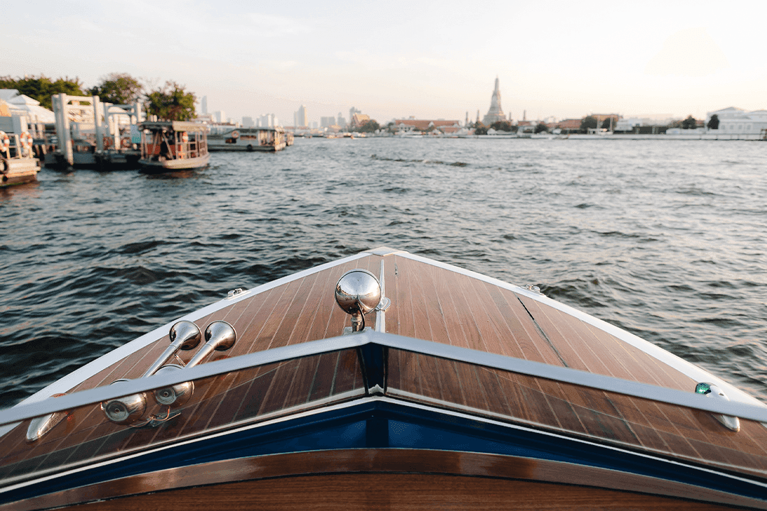 Signature Moments: Beyond the Guest-Room Door