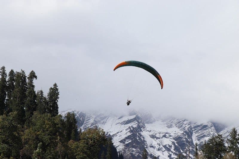Solang Valley Paragliding - Manali - India
