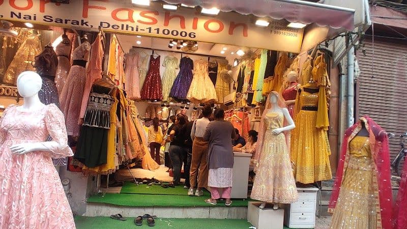 Experience Chandni Chowk Market - Delhi - India