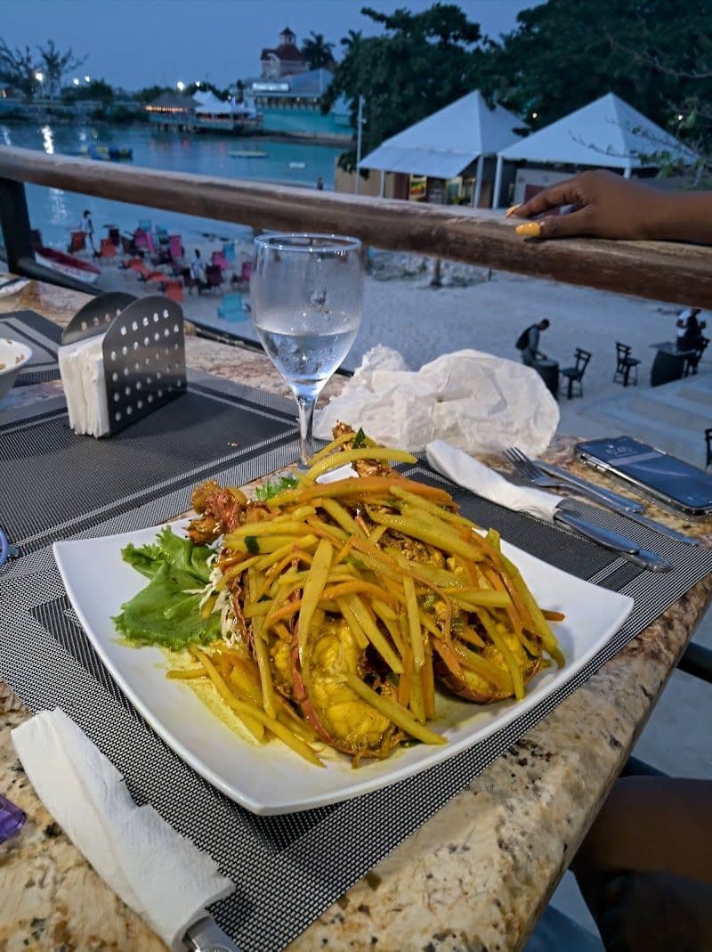 Fisherman’s Beach Restaurant