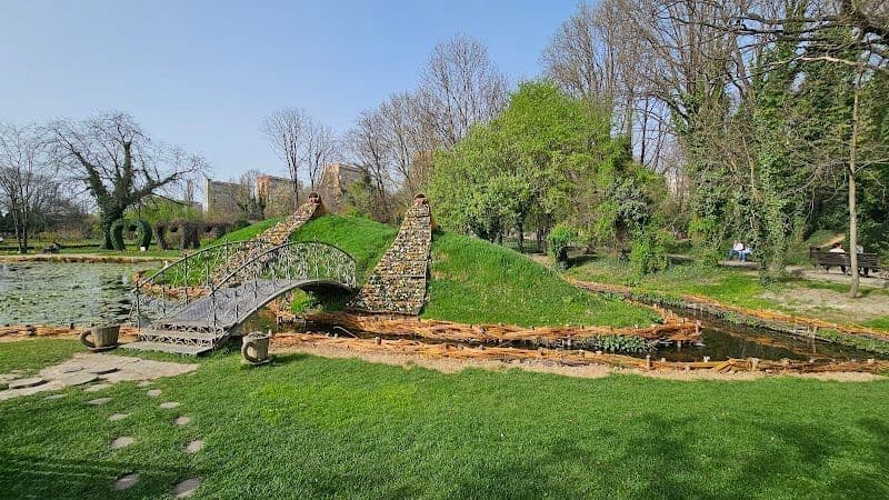 Discover the Craiova Botanical Garden - Craiova - Romania