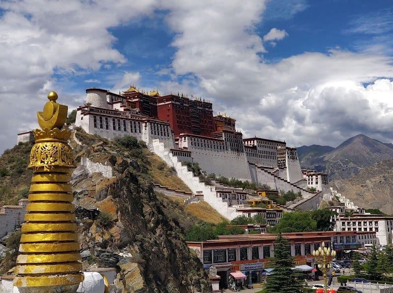 Visit the Potala Palace - Lhasa - China