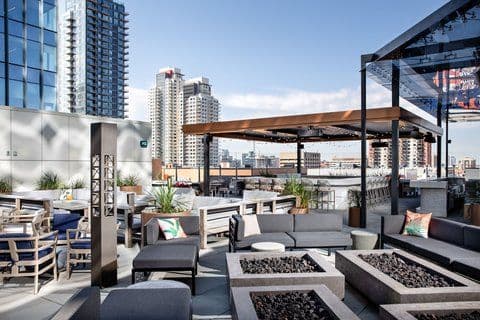 JW Marriott Edmonton ICE District - Edmonton - Canada