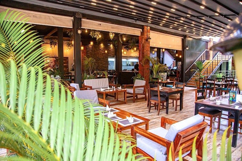 The Lawns Restaurant and Bar - Kampala - Uganda