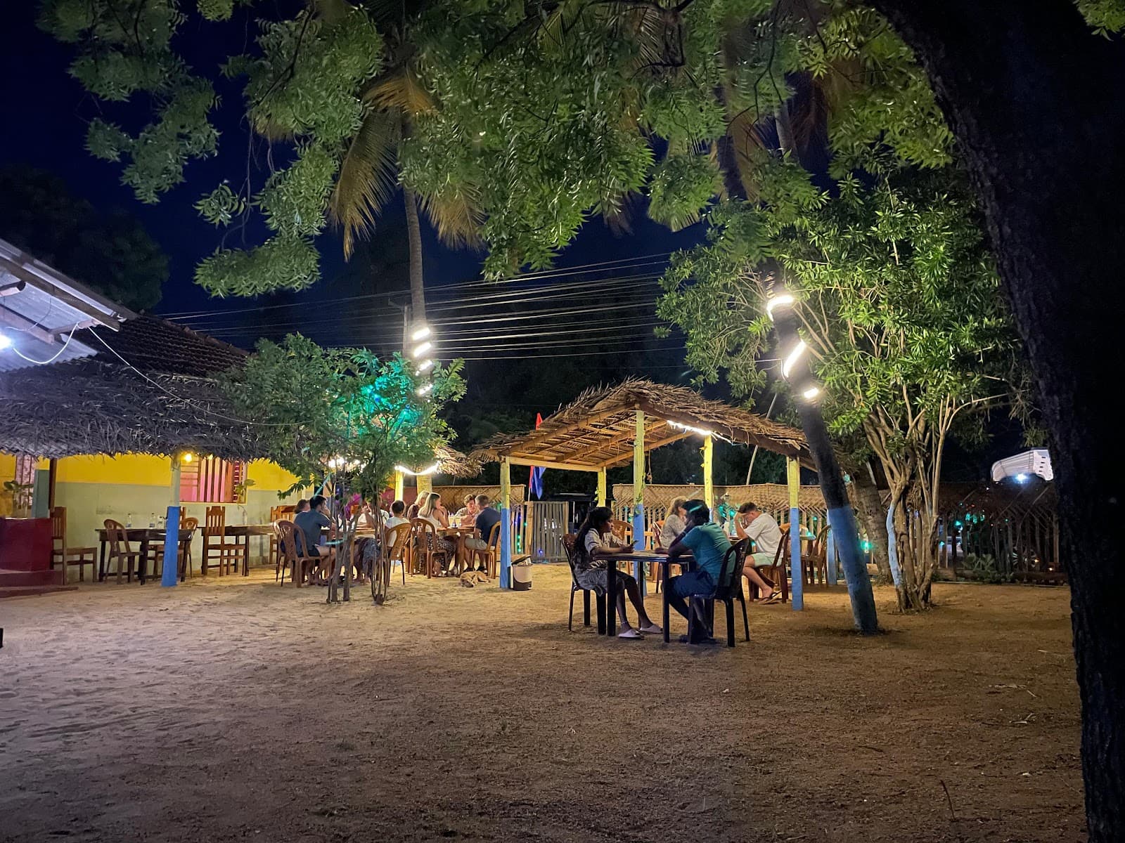 SUPER BAY SEAFOOD RESTAURANT - Pasikuda