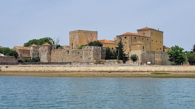 Explore Faro: Top Activities and Attractions