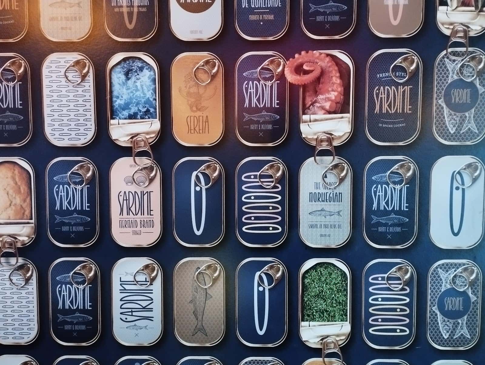 White & Wongs Sardine Bar