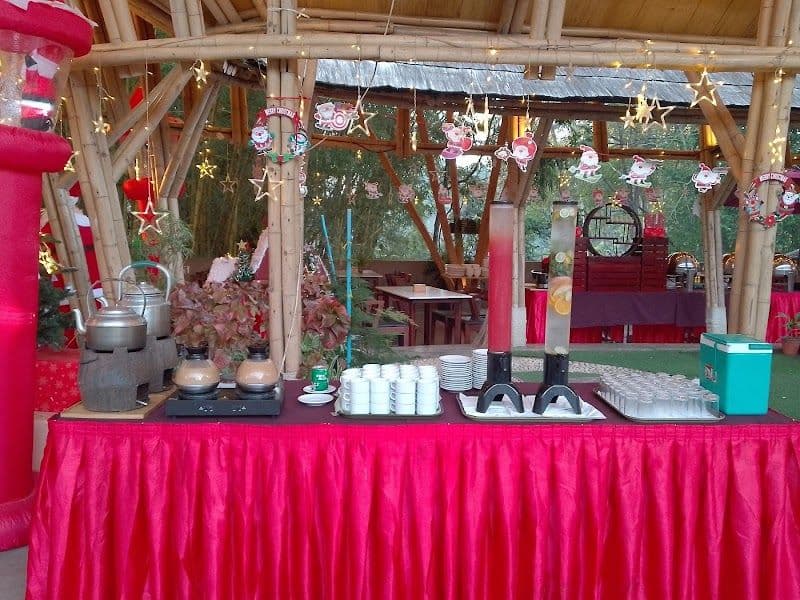 The Breeze - Pyin Oo Lwin - Pyin Oo Lwin - Myanmar - Booked ai