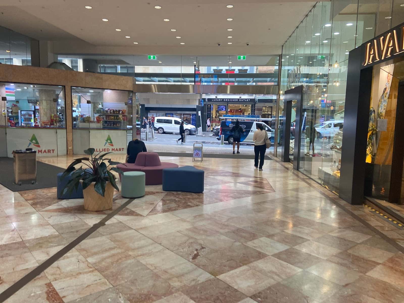 Stockland Piccadilly Shopping Centre