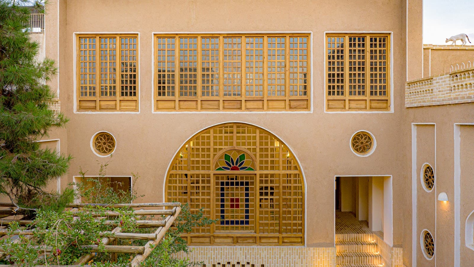 Dalan jahan boutique hotel - Isfahan - Iran