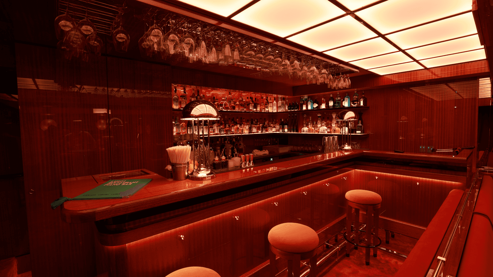 LUIGI CANNES - RESTAURANT - PIANO BAR - CLUB