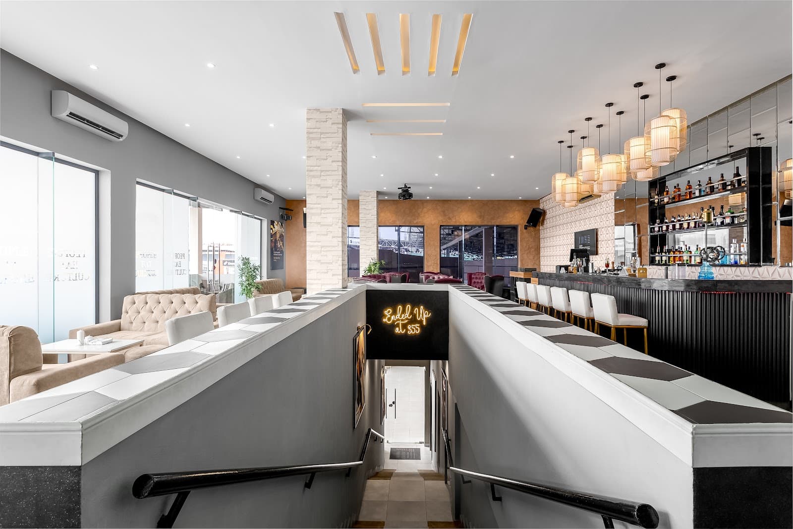 355 Restaurant & Lounge Ikeja - Lagos - Nigeria