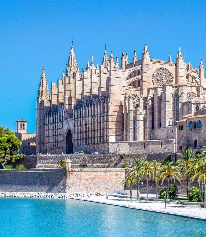 Catedral-Basílica de Santa María de Mallorca - Palma - Spain - Booked ai