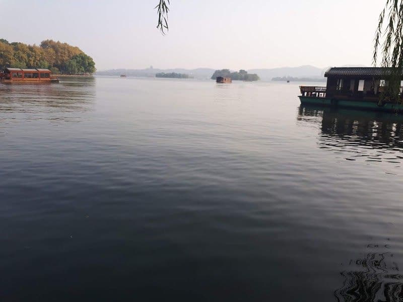 Taihu Lake - Wuxi - China - Booked ai