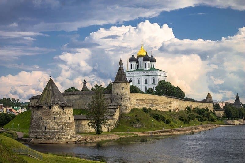 Pskov Kremlin - Pskov - Russia - Booked ai